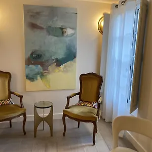 La Maison Des Augustins 4 Stars Et Fitness 4* Avignone